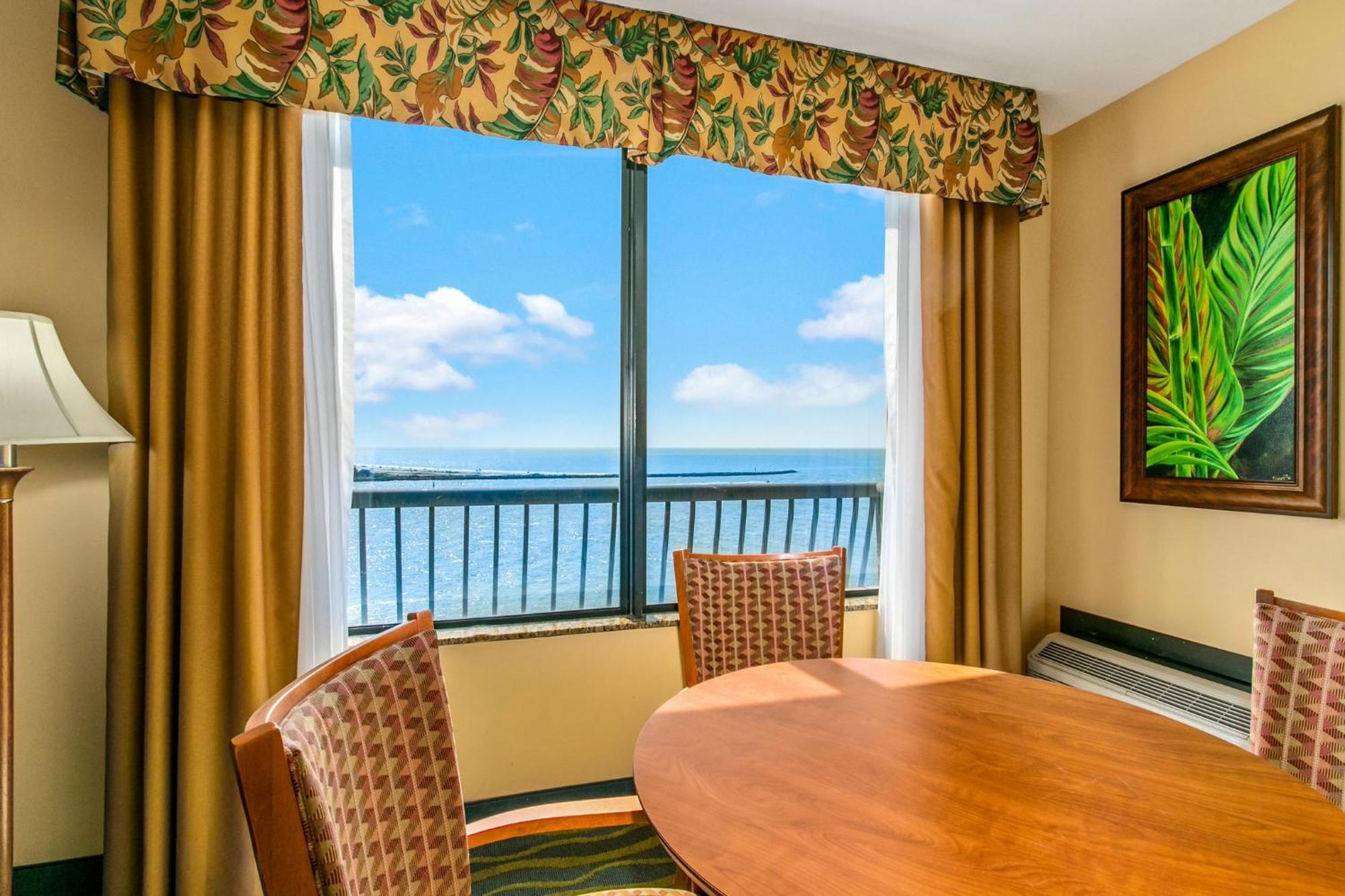 Holiday Inn & Suites Clearwater Beach, An Ihg Hotel Bagian luar foto